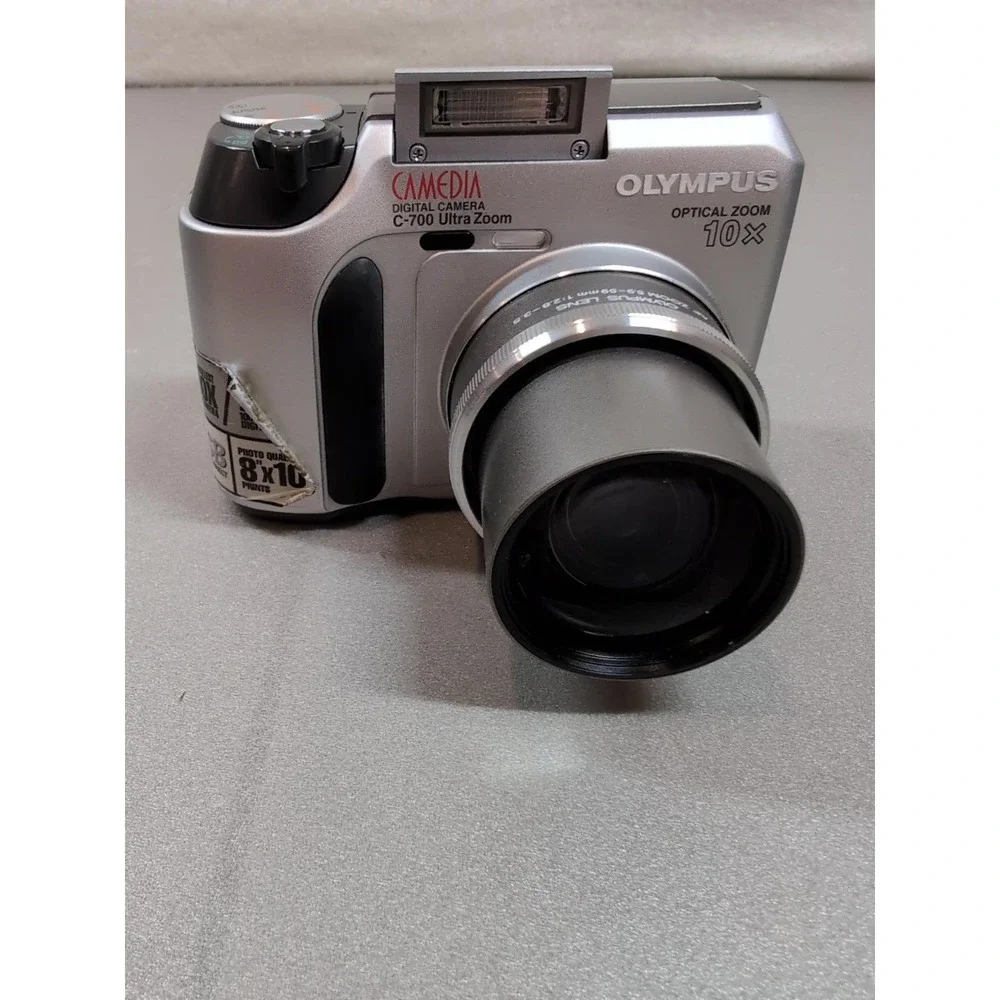 Olympus camedia 700